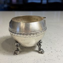Vintage Crosby Silverplate Footed Bowl – Ornate Claw Feet – Cottage / Victorian Decor