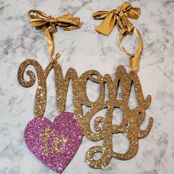 Baby Shower “Mom To Be” Hanging Sign Party Decorations 16 x 12 in.