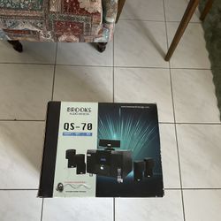 Brooks QS-70 Audio System