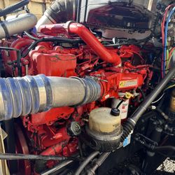 Peterbilt 579 Cummins Engine Chassis 