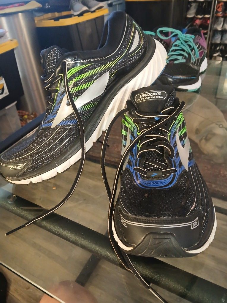 Brooks Mens Glycerine 15 Size 11D