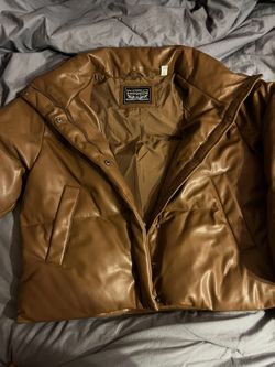 Levi’s Women Faux Leather Puffer Jacket