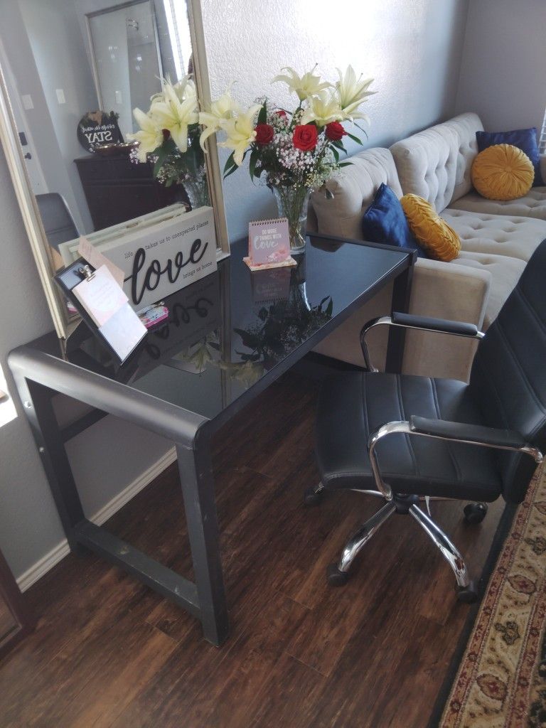 Black Desk & Chair