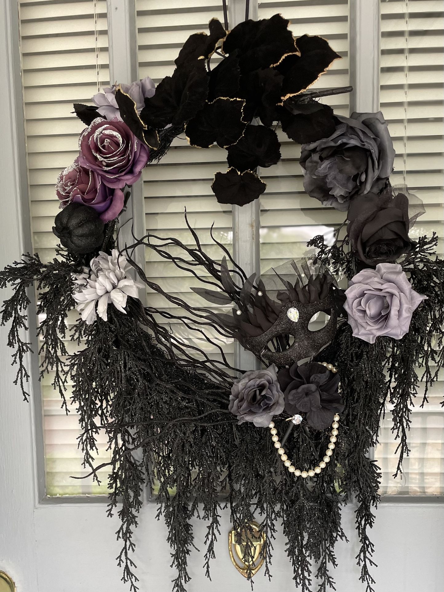 GOTHIC HALLOWEEN WREATH