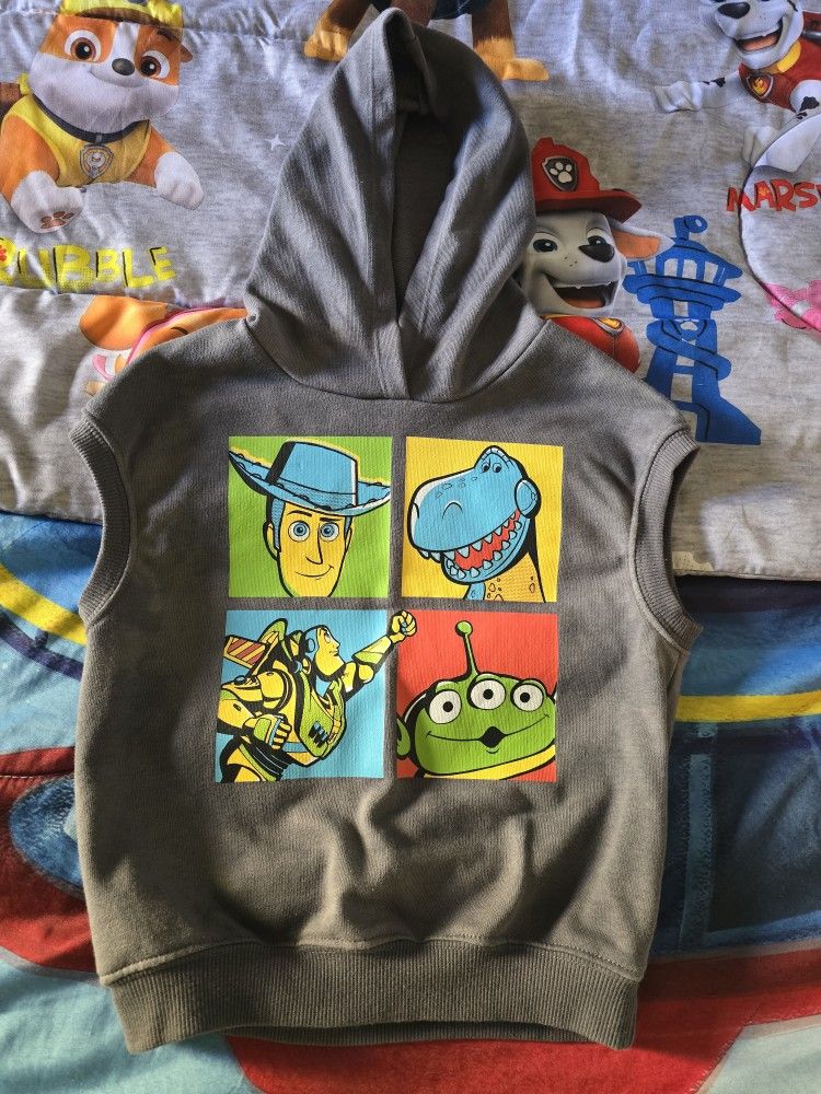 Sleeveless sweatshirt for children