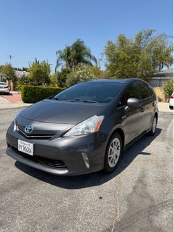 2012 Toyota Prius V