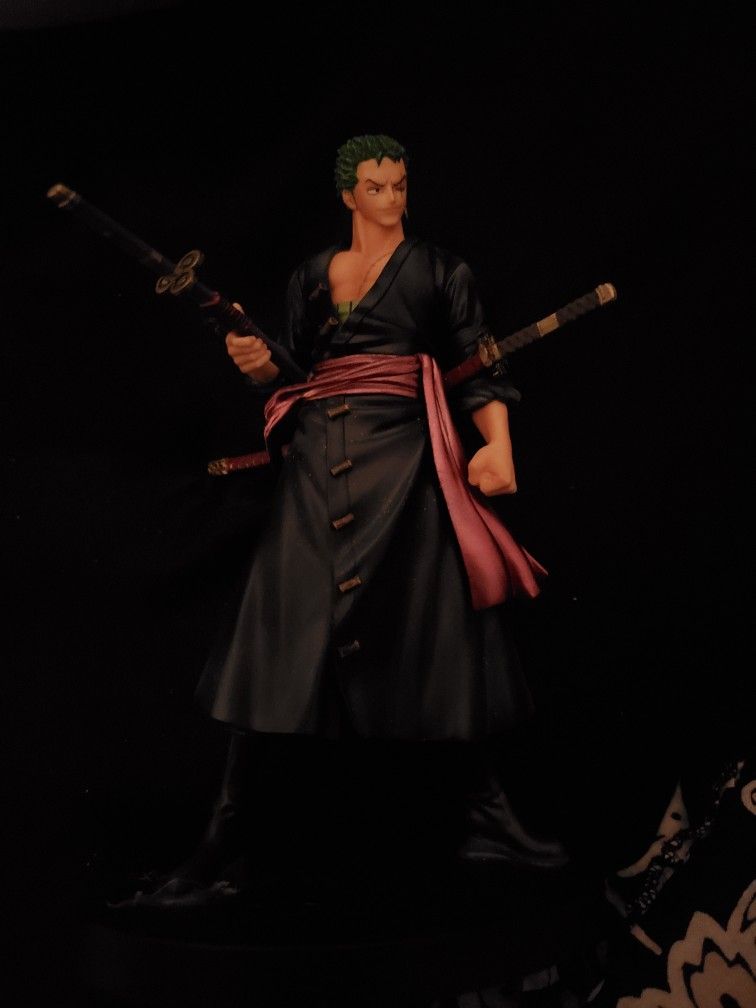 Zoro Figure