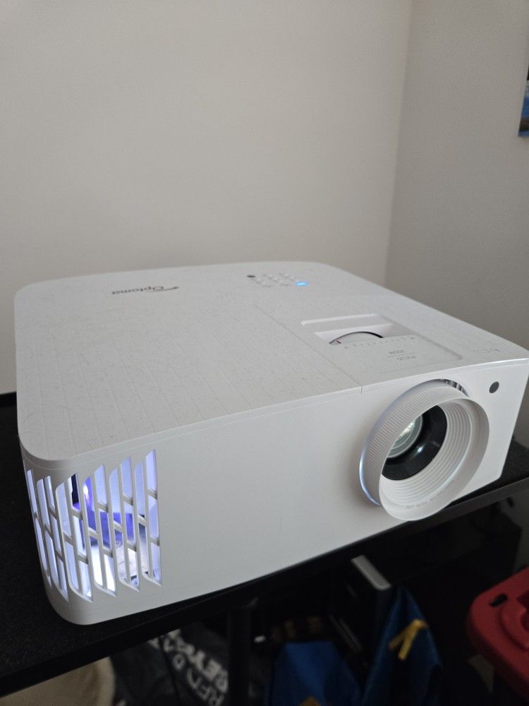 Optoma UHD38X 4K Projector 