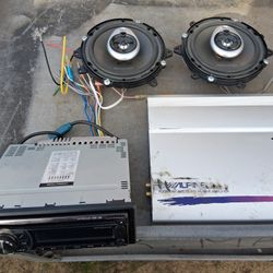 ALPINE STEREO AMP AND SPEAKERS 
