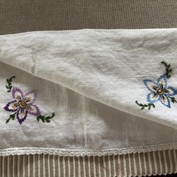 Vintage Linen Hand Embroidered Napkins (2)