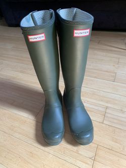 Hunter Original Tall Rain Boot Size US 6M/ 7F In Chicago