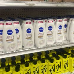 Nivea Sensitive & Radiant Body Wash 20 OZ 