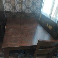 Dinning Table With 4 Chairs