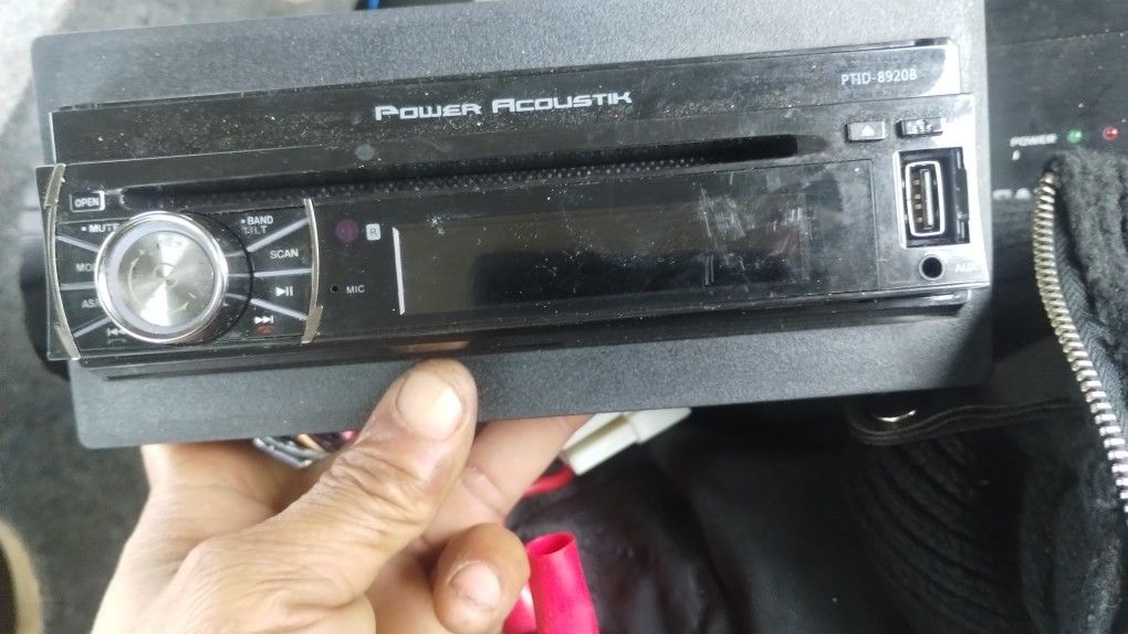 Power Acoustic 7in Flip
