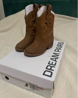 Girls boots