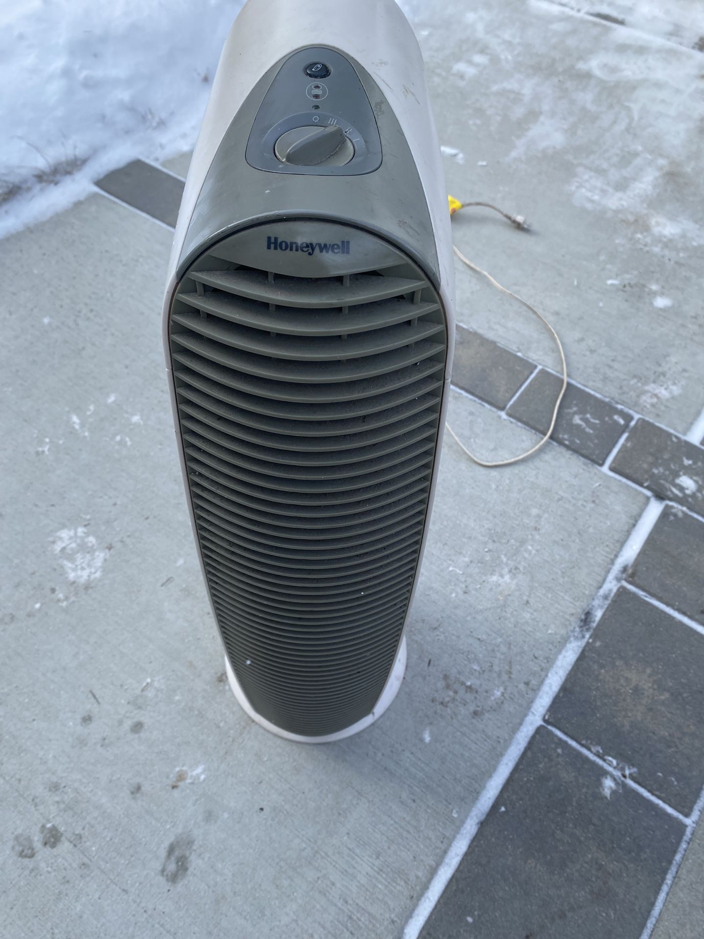 Honeywell HEPA-Type Tower Air Purifier