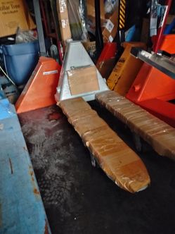 Small pallet jack measurements r n the ad