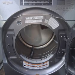 Whirlpool Gas Dryer King Size Capacity And Heavy Duty Works Excellent 