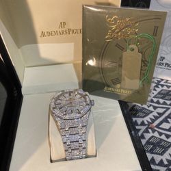 AP Bussdown Moissanite Watch 