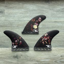 Thruster Fin Set Dion Agius Flowers