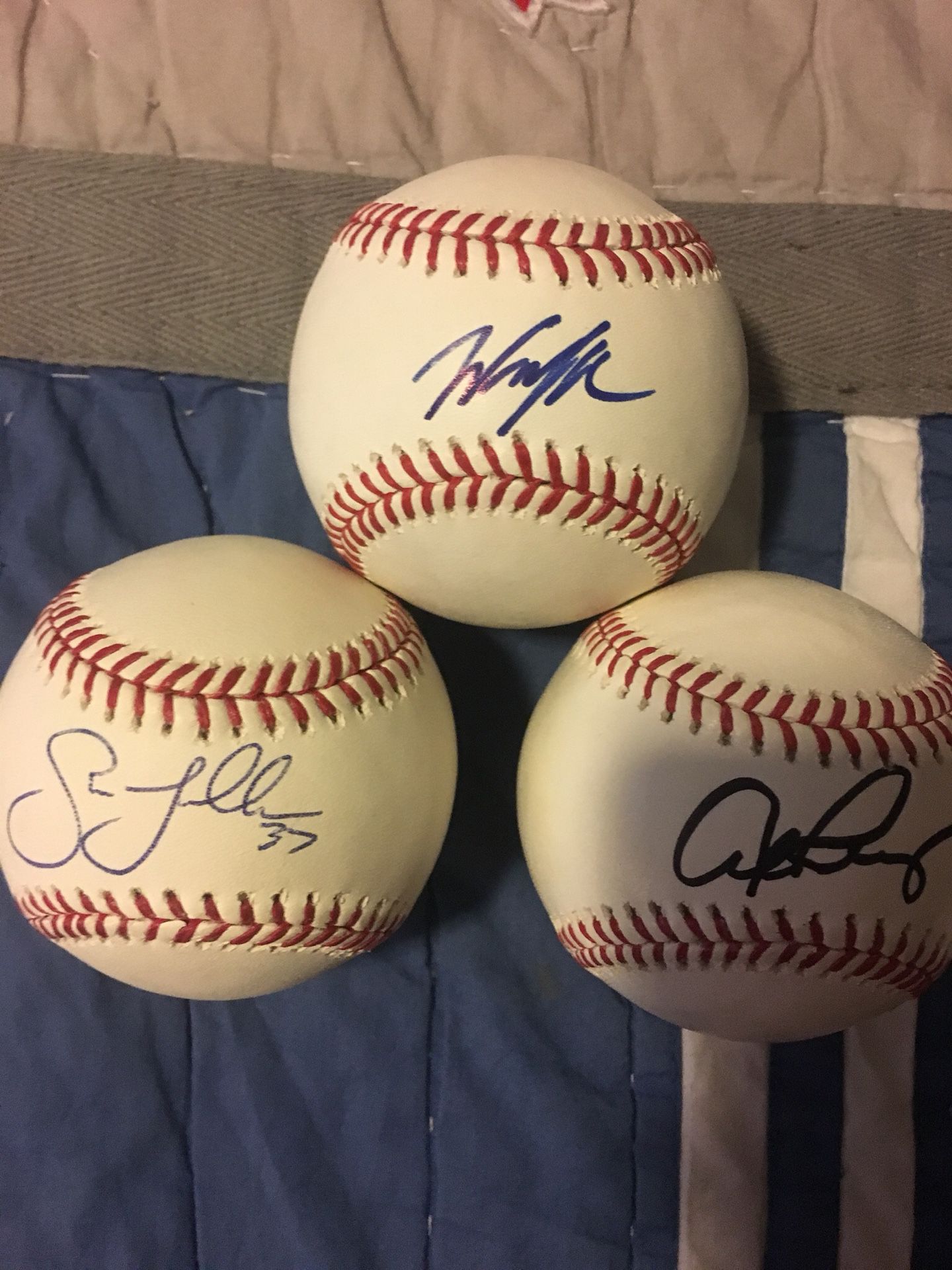 Signed Baseballs - MLB (Autographs)