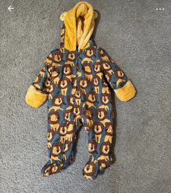 Baby snow suite
