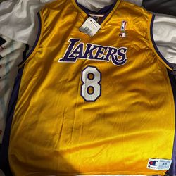 Need help Xl Kobe Jersey Brand New With Tags