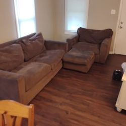 Couch Set With Ottoman 