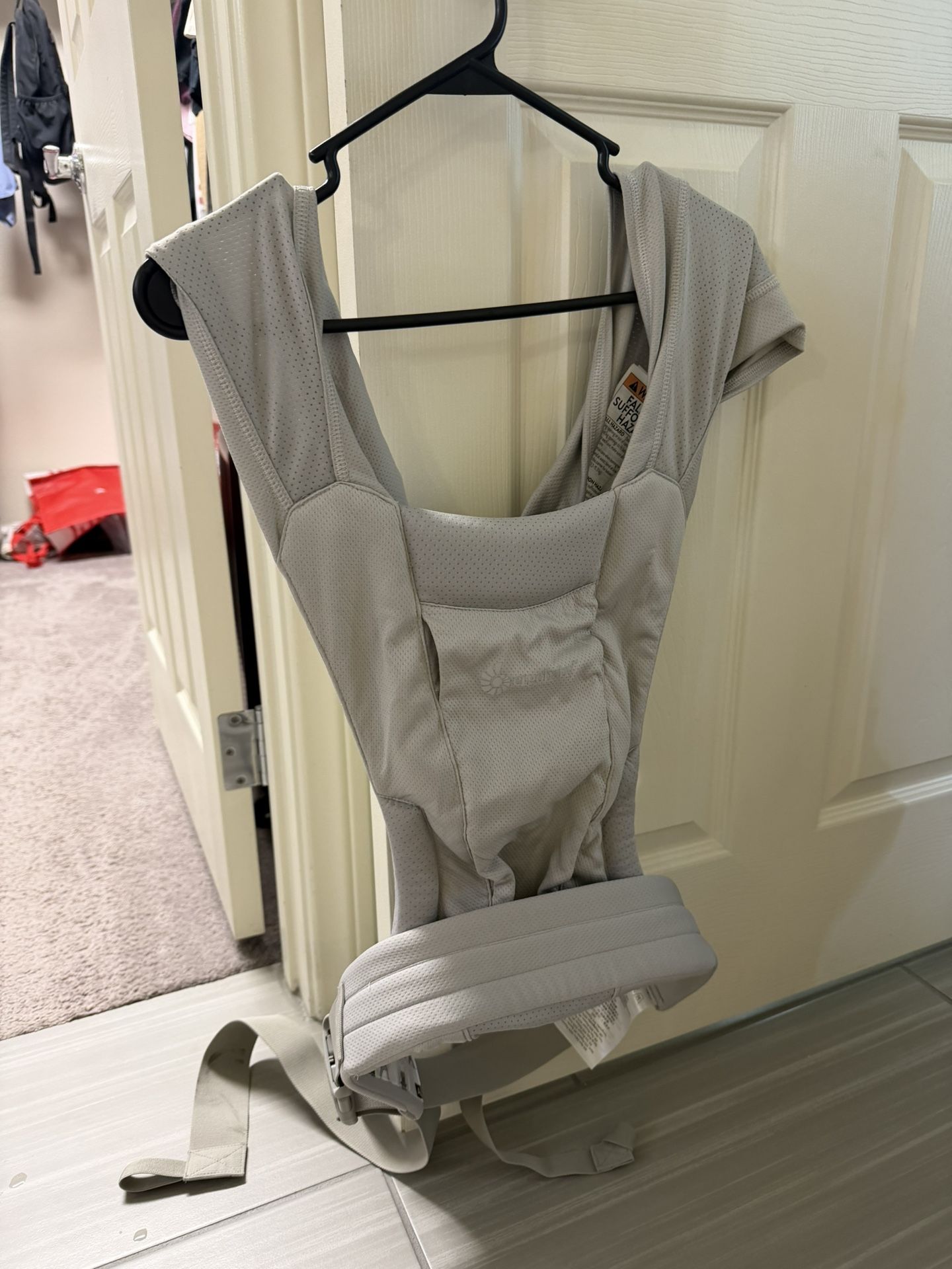 ERGO BABY MESH CARRIER