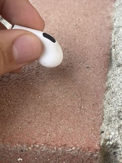 Left Airpod Pro