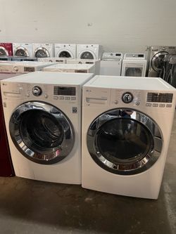 Conjunto de lavadora y secadora eléctrica LG