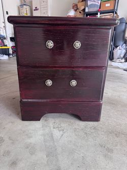 Solid  Wood 2-Drawer Nightstand
