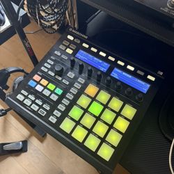 Maschine MK2 MIDI controller