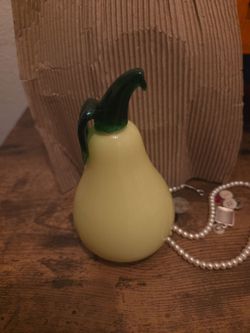 MURANO HAND BLOWN GLASS FRUIT PEAR