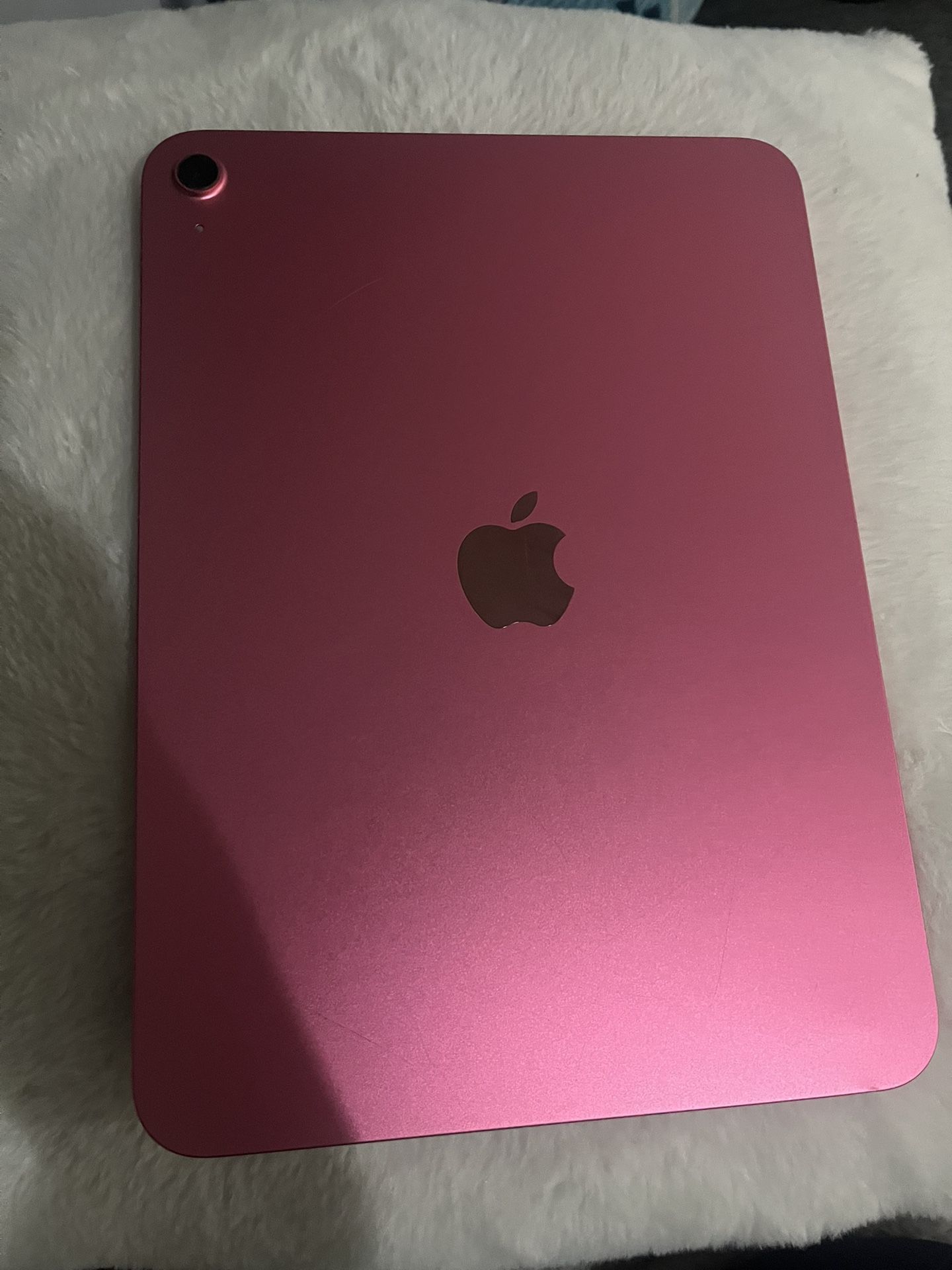 Pink - 10th generation Ipad