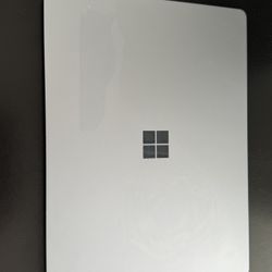 Microsoft Surface Laptop 