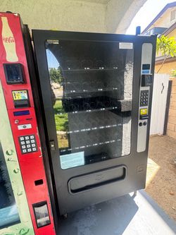 Snack Vending Machine