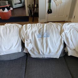 Women’s Sweatshirt S-M
