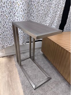 C-Tables with stainless steel legs