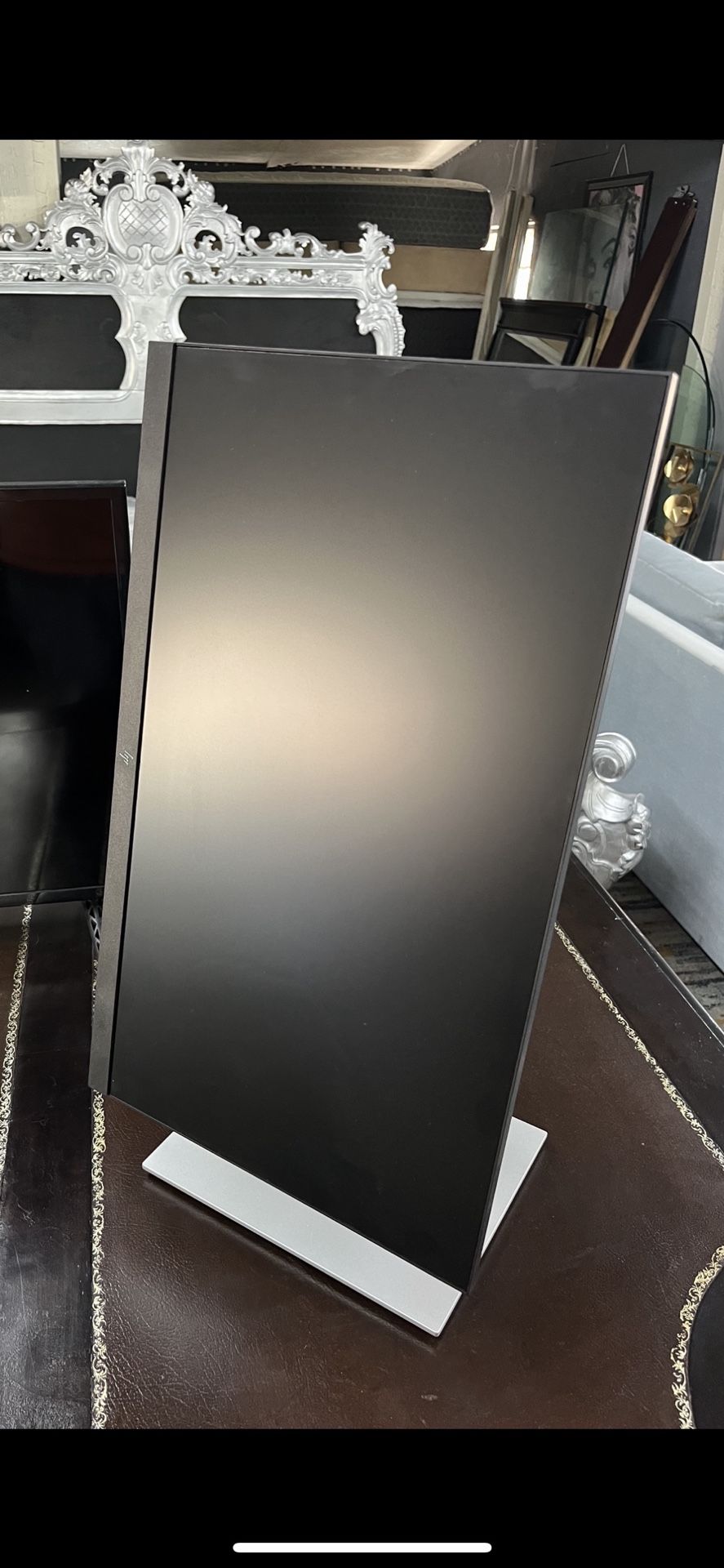 HP 23 inch computer monitor
