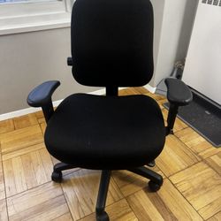 Ergonomic Office Chair – Adjustable Arms + Recline Resistance (Black Fabric)