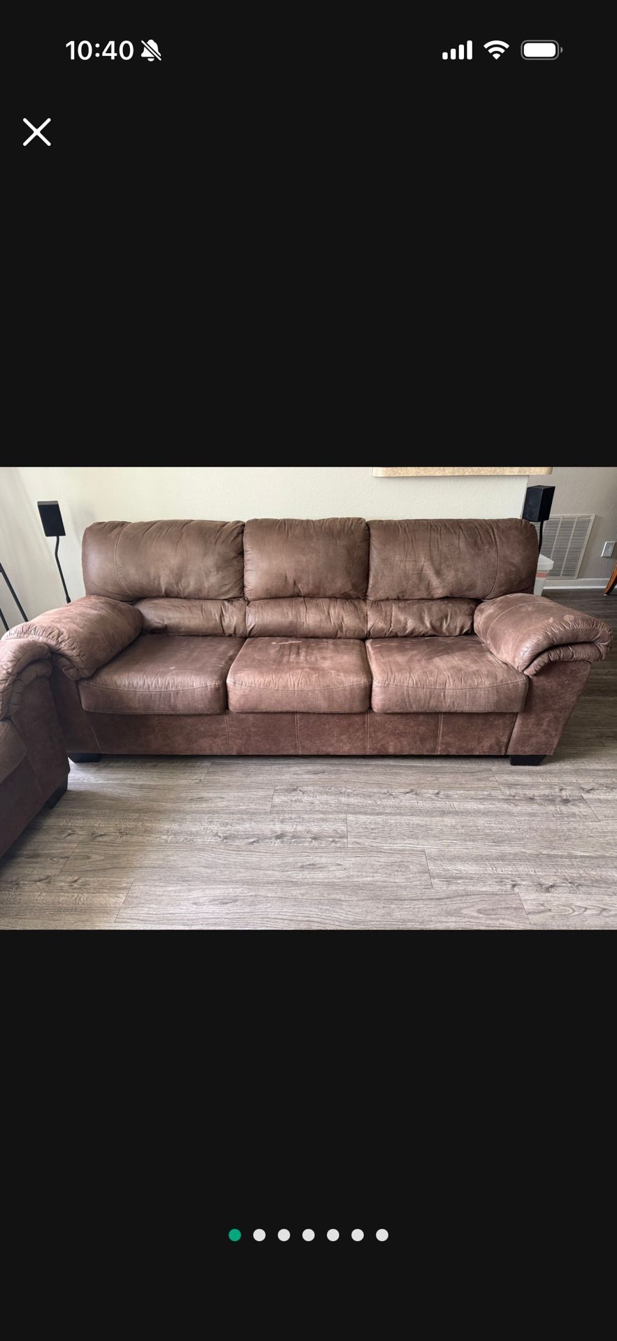 Sofa Fist Owner, Pet Free, Smoke Free, Bugs Free
