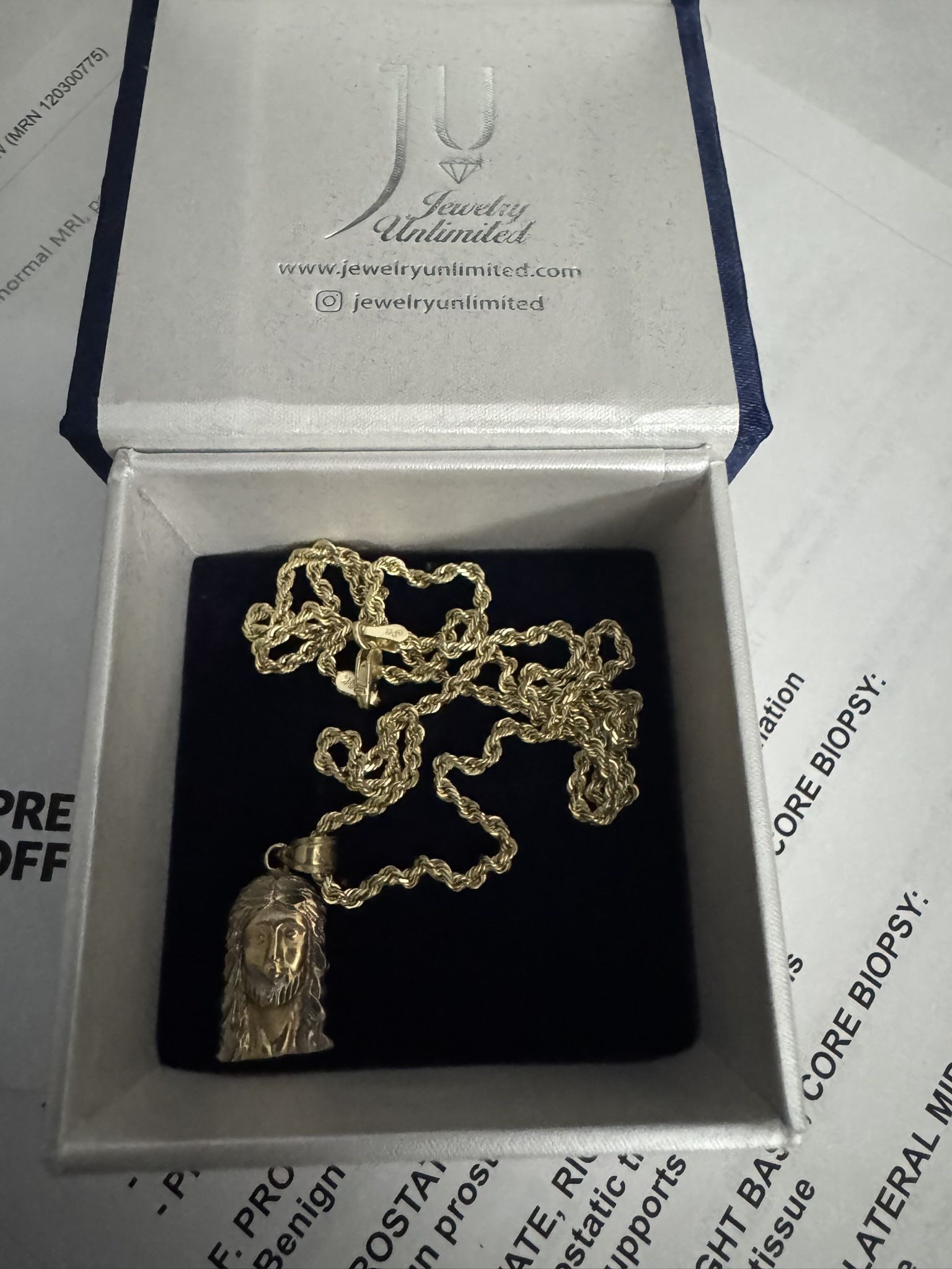 2.1 MM Solid 10k Rope Chain 20.inches Brand New . Please No Low Baller Cause You Will Be Ignored.