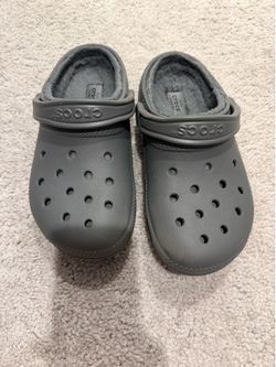 Women’s crocs