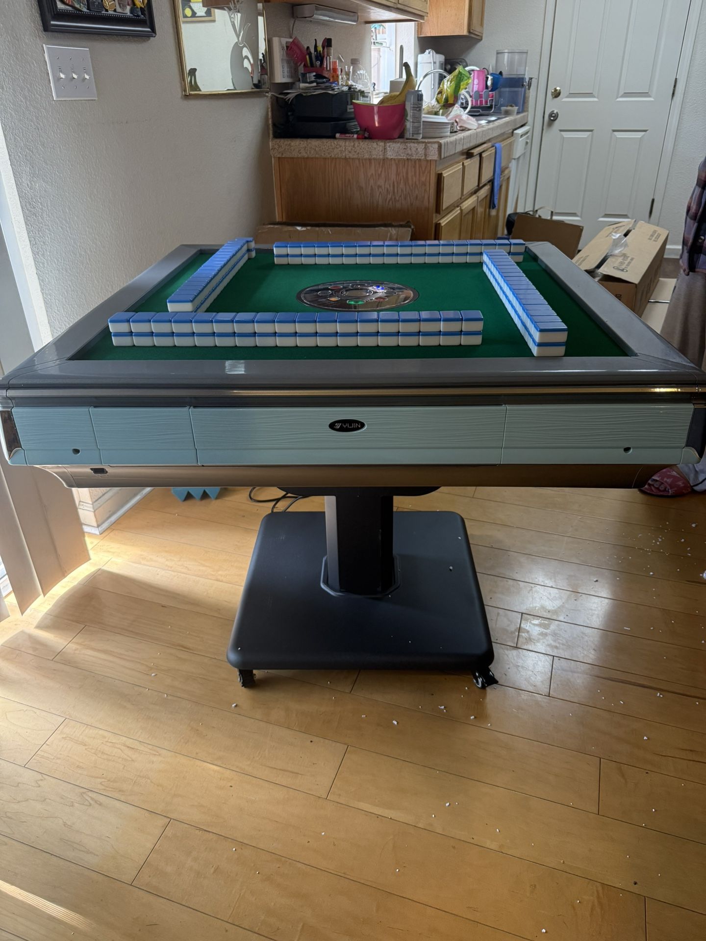 Automatic Mahjong Table 