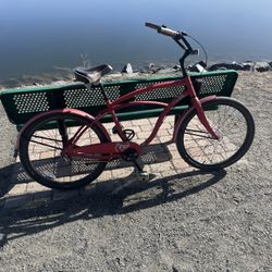 Like new Trek Drift men’s large beach cruiser. 3 speed Nexus shifting system.