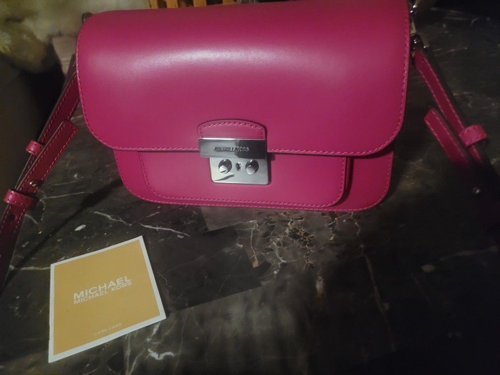 Berry Color MK PURSE