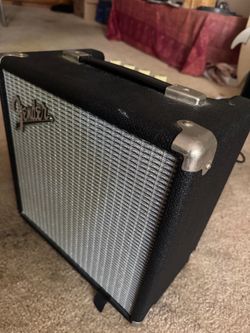 BASS AMP: Fender Rumble 15-V3 - excellent condition-was $100