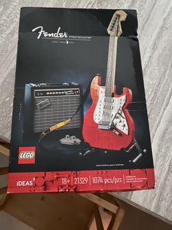 LEGO Ideas Fender Stratocaster