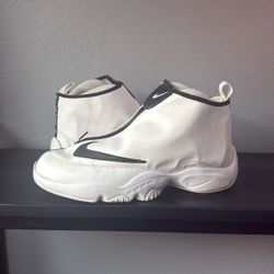 Gary Payton’s Size 11 Worn